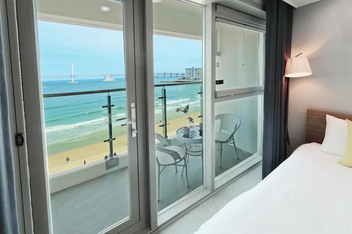 Elmomento Gwangan Hotel Busan Exterior photo