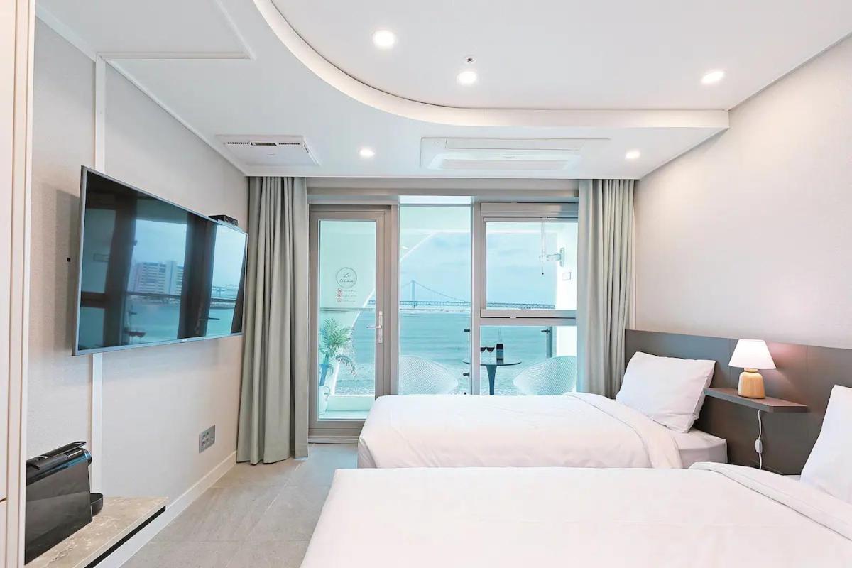 Elmomento Gwangan Hotel Busan Exterior photo