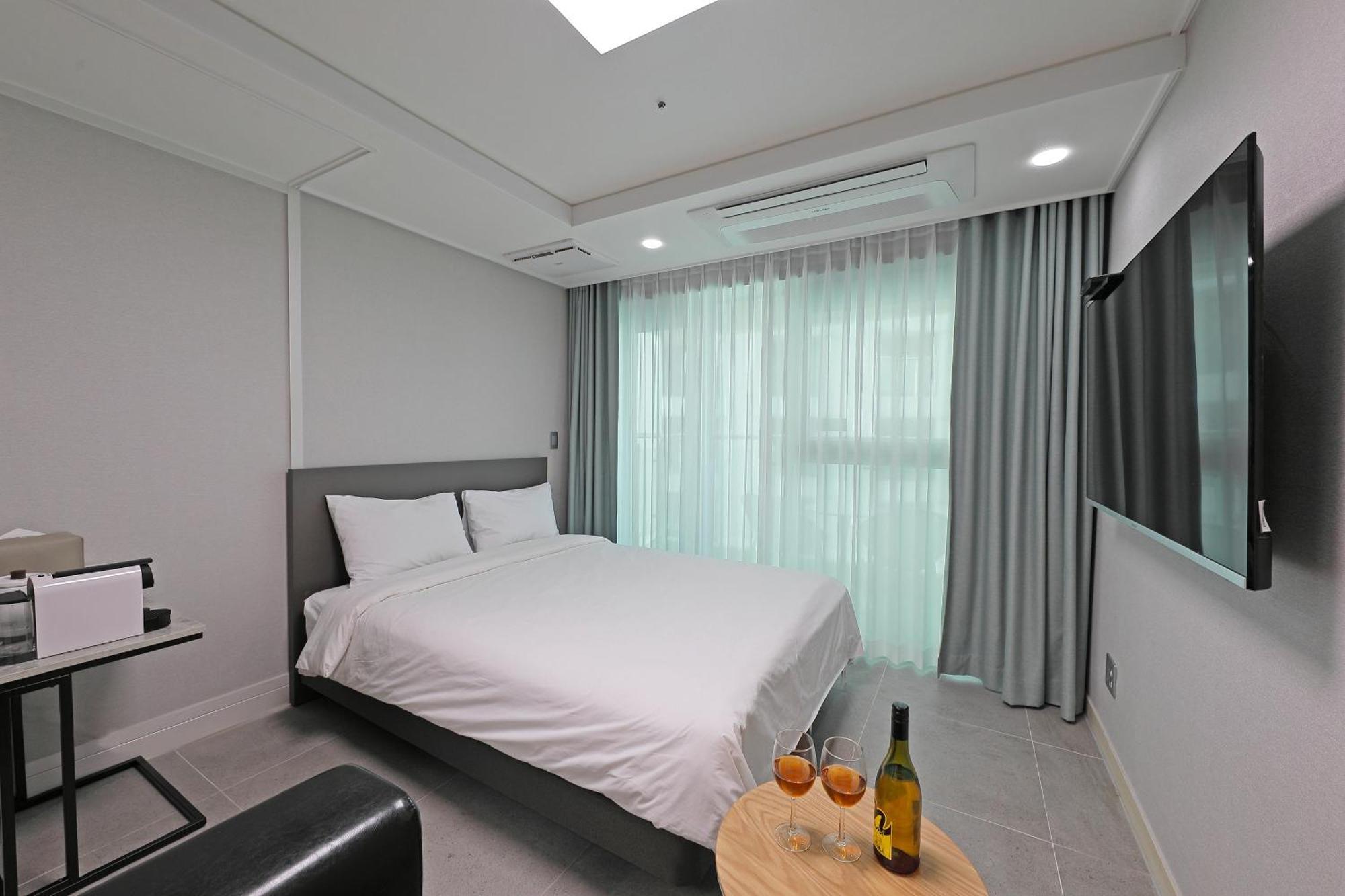 Elmomento Gwangan Hotel Busan Exterior photo